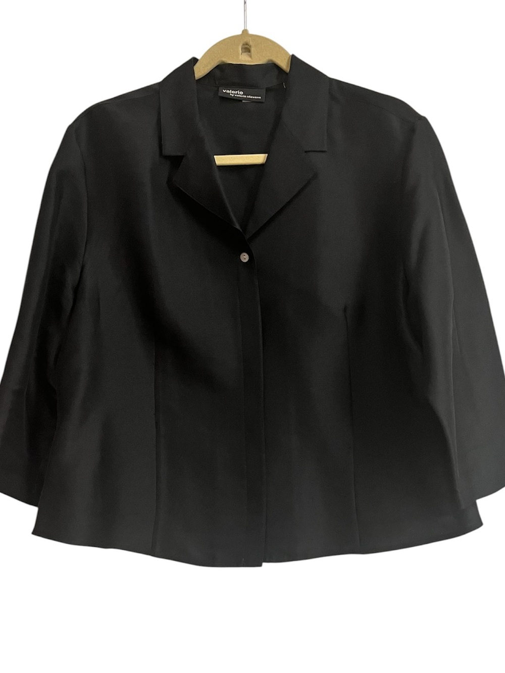 Valerie Stevens black 100% silk blouse  three-quarter length sleeves size L